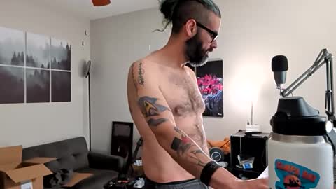 Steve online show from February 4, 2:12 pm