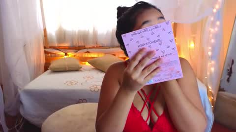 loreanis online show from October 20, 7:36 pm