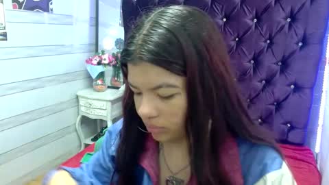 lorecherry online show from September 20, 3:46 pm