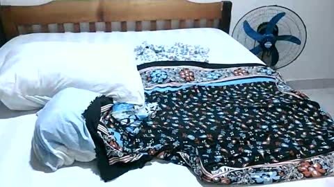 loreen online show from December 3, 8:07 pm