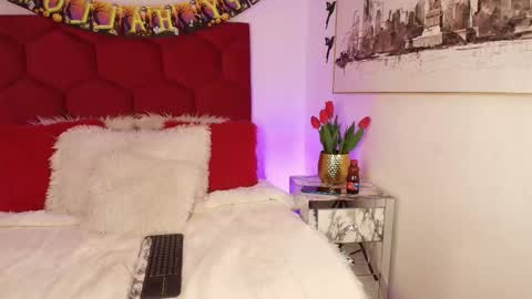 LORELI online show from October 30, 3:30 am