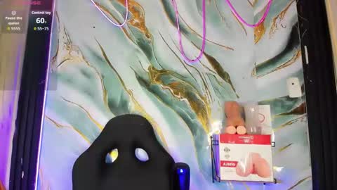 lorems_ online show from December 15, 2:10 pm