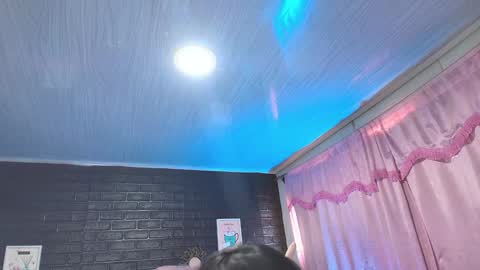 Snapshot of loren_44tits chatting on January 16, 9:51 pm Loren online show from January 16, 9:51 pm