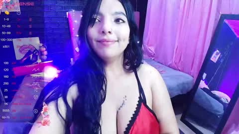 Snapshot of loren_44tits chatting on September 12, 10:43 pm Loren online show from September 12, 10:43 pm