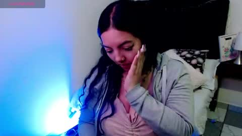 Loren online show from June 19, 9:51 pm