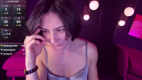 Loren online show from December 6, 5:11 pm