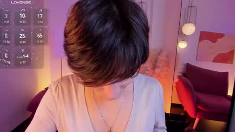 Loren online show from October 11, 1:42 pm