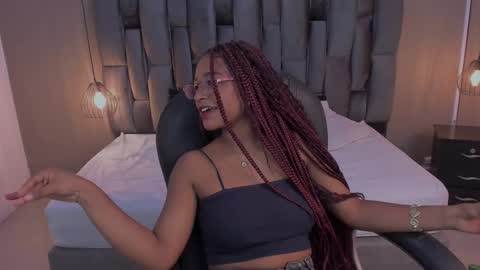 Snapshot of lorena_vieira_ chatting on March 2, 8:07 pm Lorena Vieira online show from March 2, 8:07 pm