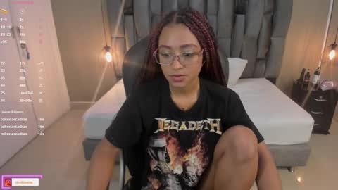 Snapshot of lorena_vieira_ chatting on March 10, 11:38 pm Lorena Vieira online show from March 10, 11:38 pm