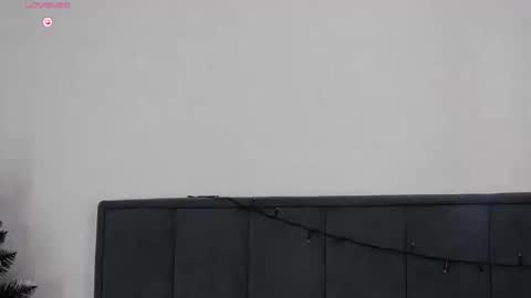 lorenbrice online show from January 9, 4:54 pm