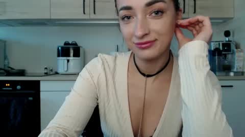 LorenneInspiring online show from September 12, 6:13 am