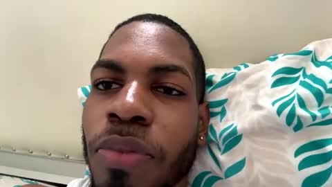 Snapshot of lorenzo17a chatting on January 1, 1:48 pm lorenzo17a online show from January 1, 1:48 pm