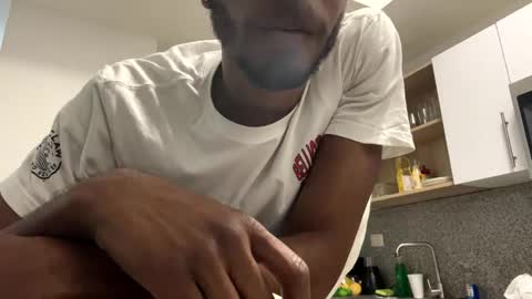 Snapshot of lorenzo17a chatting on January 3, 1:38 am lorenzo17a online show from January 3, 1:38 am