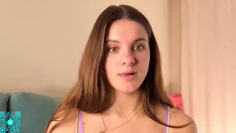 Chloe for Fan BlackHole online show from November 22, 5:23 pm