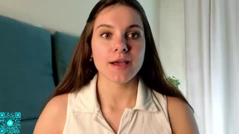 Chloe for Fan BlackHole online show from March 29, 5:13 pm