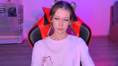 Lori online show from January 9, 7:15 pm