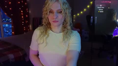 Snapshot of lori_myaf chatting on March 2, 3:27 pm Lori ----------------------------------- online show from March 2, 3:27 pm