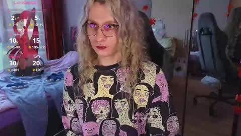 Snapshot of lori_myaf chatting on September 19, 3:24 pm Lori ----------------------------------- online show from September 19, 3:24 pm