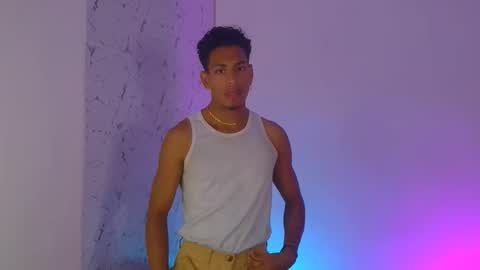 Lorian Vikel  online show from March 11, 2:06 am