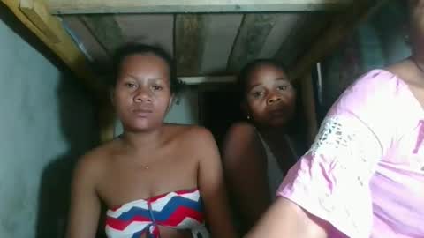 Snapshot of lorienne98 chatting on May 16, 6:43 am lorienne98 online show from May 16, 6:43 am