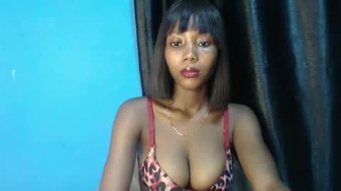 lorrycutie16 online show from April 27, 3:32 pm