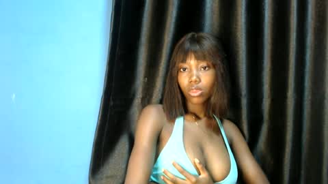 Snapshot of lorrycutie16 chatting on June 20, 9:01 am lorrycutie16 online show from June 20, 9:01 am