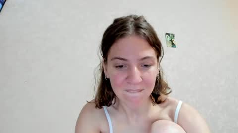 Snapshot of lost_moon chatting on May 7, 6:57 pm lost_moon online show from May 7, 6:57 pm