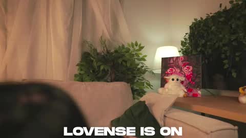 Snapshot of lost_mymind chatting on February 1, 7:23 pm Jess online show from February 1, 7:23 pm