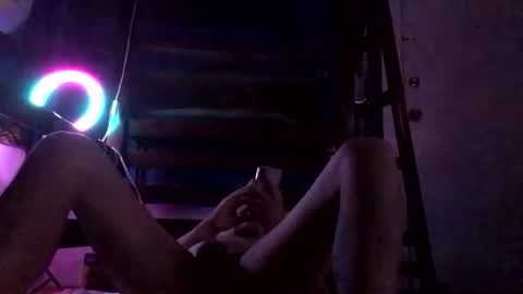 Snapshot of lostndapacific chatting on November 14, 10:58 am lostndapacific online show from November 14, 10:58 am