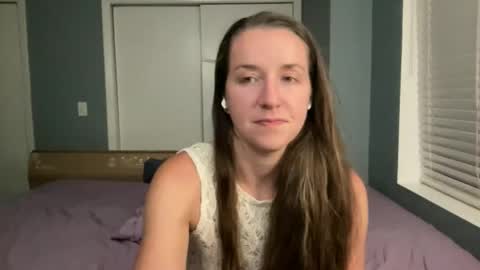 Snapshot of lothlori chatting on May 21, 12:39 am lothlori online show from May 21, 12:39 am
