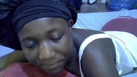 lotty_lavilla online show from December 2, 1:00 am