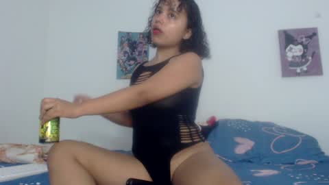 lou_cuteee online show from January 16, 12:34 am