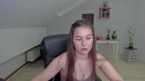 Snapshot of louannahart chatting on February 10, 4:38 am louannahart online show from February 10, 4:38 am