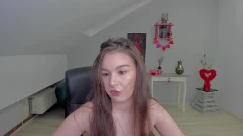 Snapshot of louannahart chatting on February 13, 4:52 am louannahart online show from February 13, 4:52 am