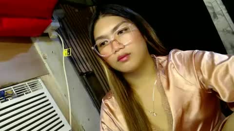 Sweet   online show from January 3, 11:57 am