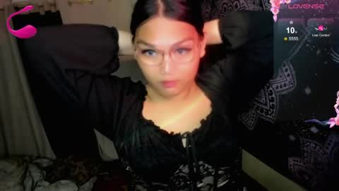 Snapshot of louheart chatting on May 21, 5:53 pm Sweet online show from May 21, 5:53 pm