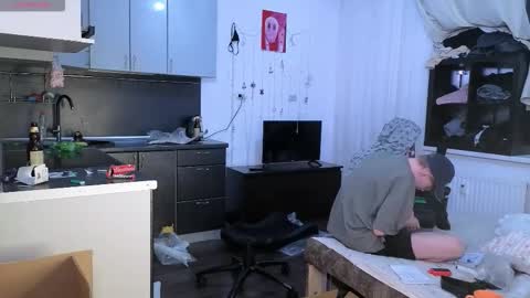 louie_evans online show from January 19, 6:06 am