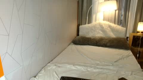 ignot ursh online show from December 6, 3:19 am