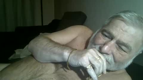 louis_chokdee online show from December 13, 6:38 pm