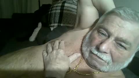 louis_chokdee online show from March 8, 6:26 pm