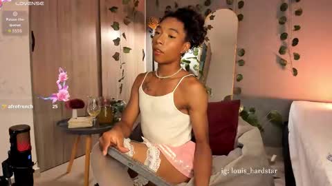 Louis Valdz online show from September 11, 2:22 am