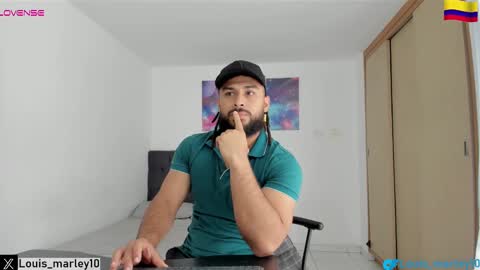 Snapshot of louis_marley_ chatting on September 18, 3:58 pm louis_marley_ online show from September 18, 3:58 pm