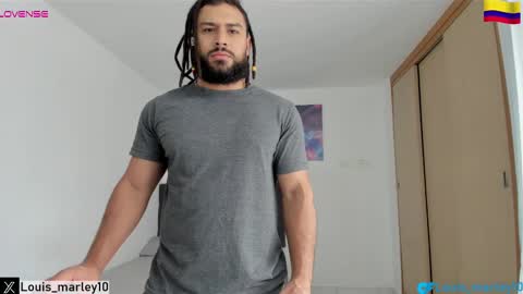 Snapshot of louis_marley_ chatting on September 19, 2:18 pm louis_marley_ online show from September 19, 2:18 pm