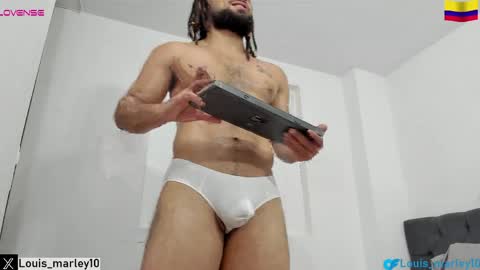 louis_marley_ online show from April 5, 3:15 am