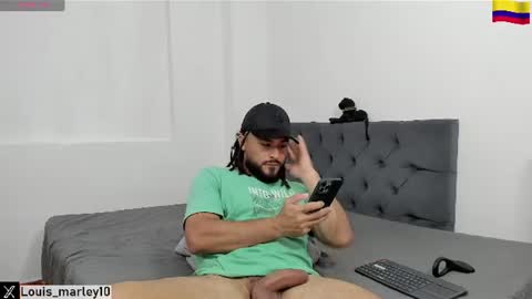 Snapshot of louis_marley_ chatting on July 2, 5:52 pm louis_marley_ online show from July 2, 5:52 pm