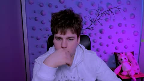 your dream  online show from January 9, 10:07 am