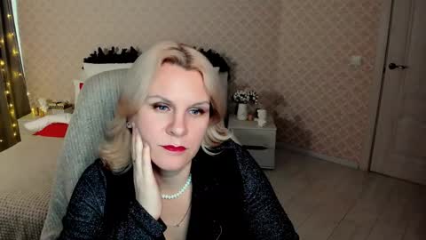 Louisa online show from January 15, 11:00 am