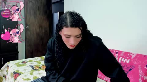 Snapshot of louise_22cm chatting on April 16, 12:17 pm Mi lu online show from April 16, 12:17 pm