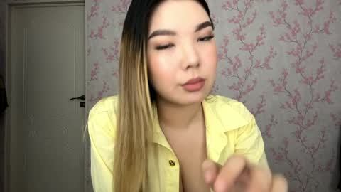 Loulse online show from March 28, 2:33 am