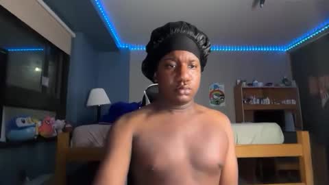 love_aaron1 online show from May 3, 3:45 am